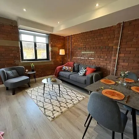 K Suites - 320 Conditioning House *